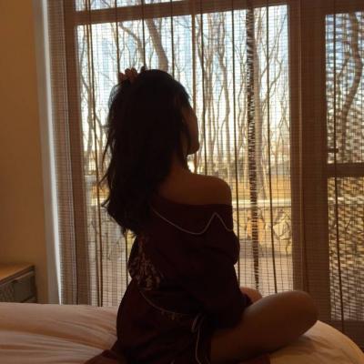 女生背影头像唯美意境