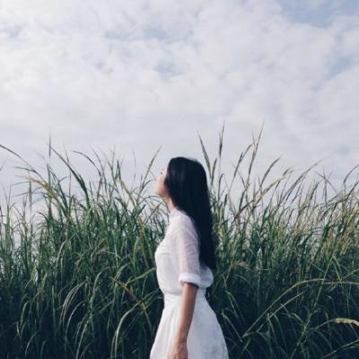 微信女生简单气质背影头像
