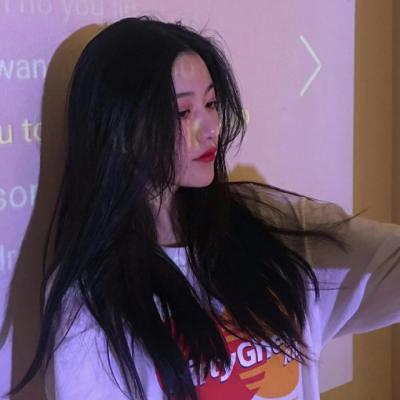 微信女生伤感揪心孤独意境头像
