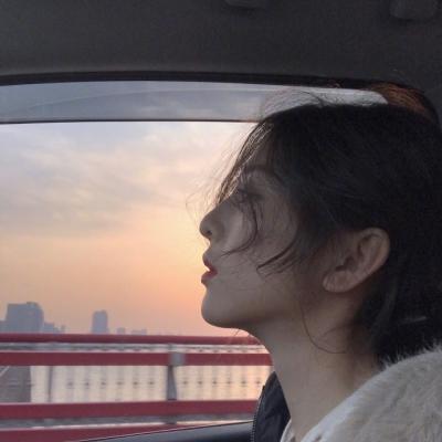 女生伤感意境高清无水印头像