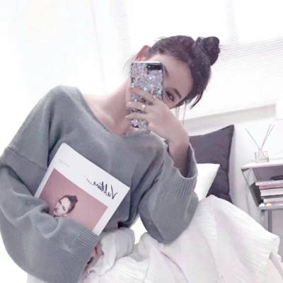 女生时尚真人丸子头像
