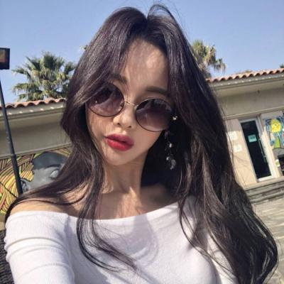 个性张扬的超拽霸气女生非主流头像