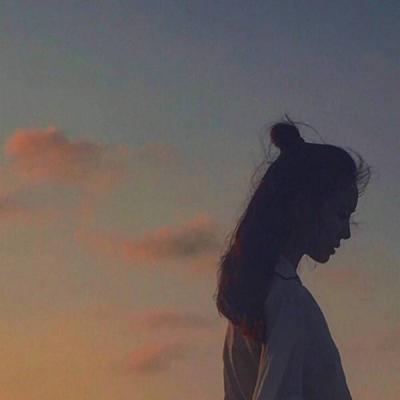 女生背影头像唯美意境