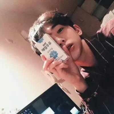 微信超酷帅气小哥哥高清头像