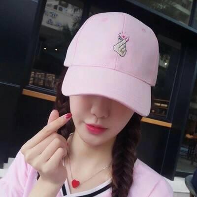 女生高清好看的穿戴带帽子头像