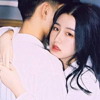 微信情侣头像两张配对真人