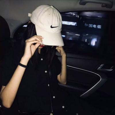 现代感十足的霸道情侣头像