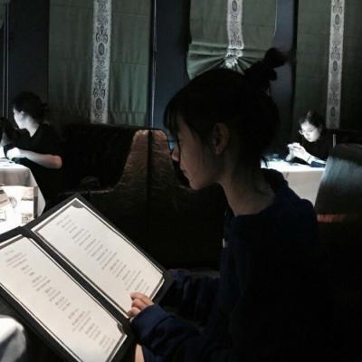现代感十足的霸道情侣头像