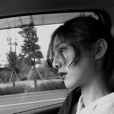 女生伤感意境高清无水印头像