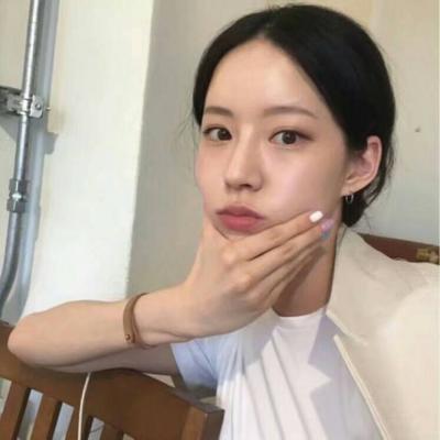 真人时尚可爱女生微信头像