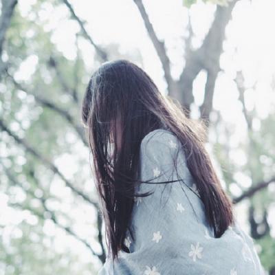 微信女生简单气质背影头像