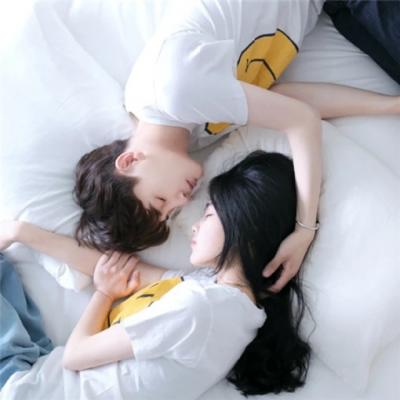 微信浪漫甜蜜一对两张情头
