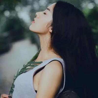 女生简单气质清新文艺森系头像