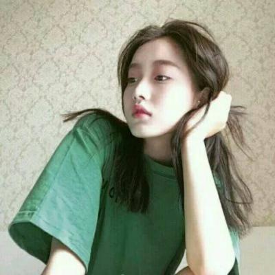 气质与颜值并存女生微信头像
