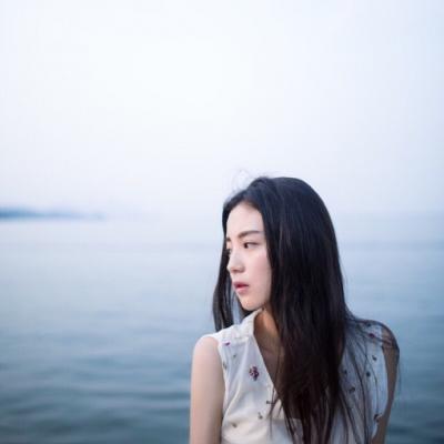 女生伤感意境高清无水印头像