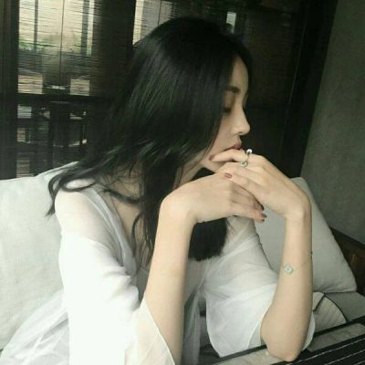 女神高冷气质成熟头像