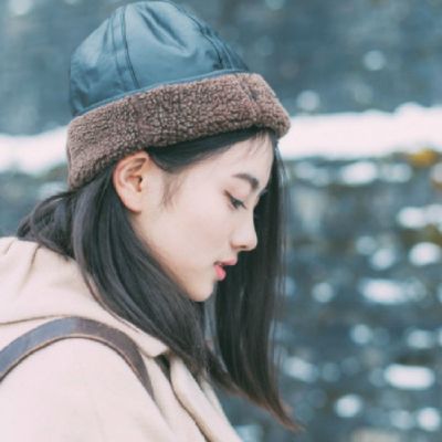 微信女生唯美淡雅忧伤侧脸高清头像