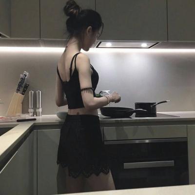 污污的部位性感头像女