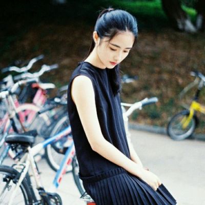 微信女生唯美淡雅忧伤侧脸高清头像