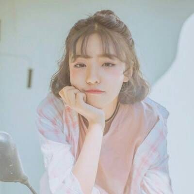 微信女生唯美淡雅忧伤侧脸高清头像