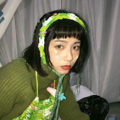 坏坏的酷酷的真人女生微信头像