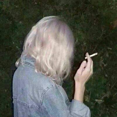 女生短发好看的霸气头像