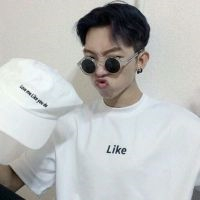 男生霸气戴墨镜QQ头像