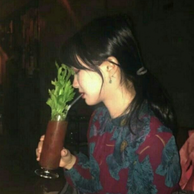 坏坏的酷酷的真人女生微信头像