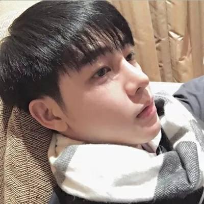 微信帅气高冷男生头像