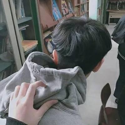 微信帅气高冷男生头像
