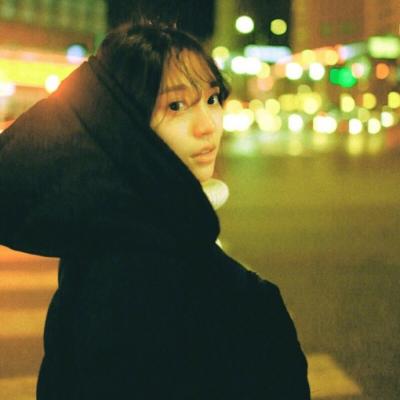 女生气质唯美时尚高清头像
