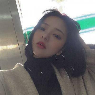 女生头像微信纯欲酷酷的感觉
