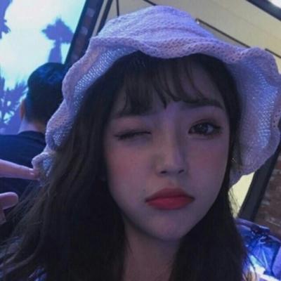 女生气质唯美时尚高清头像
