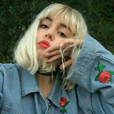 女生短发好看的霸气头像
