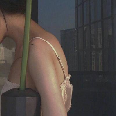 污污的部位性感头像女