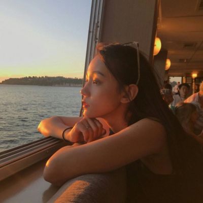 微信女生唯美淡雅忧伤侧脸高清头像