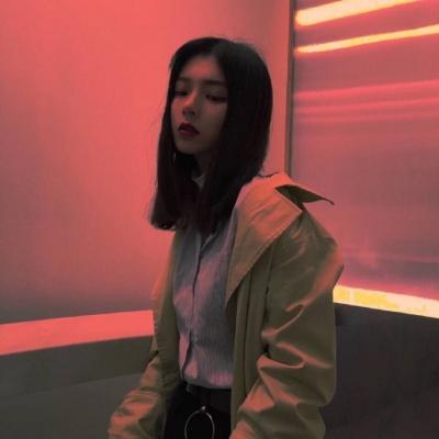 女生气质唯美时尚高清头像