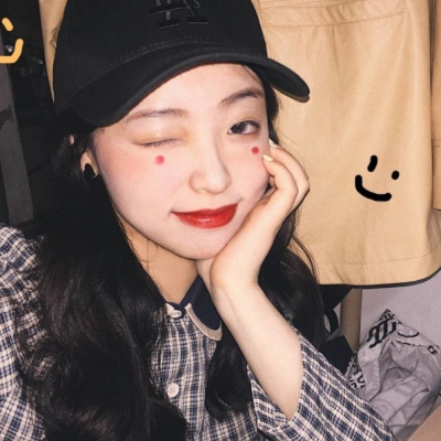 坏坏的酷酷的真人女生微信头像