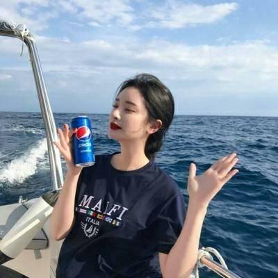 蓝色系清新高清微信头像女