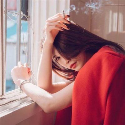 微信女生唯美淡雅忧伤侧脸高清头像