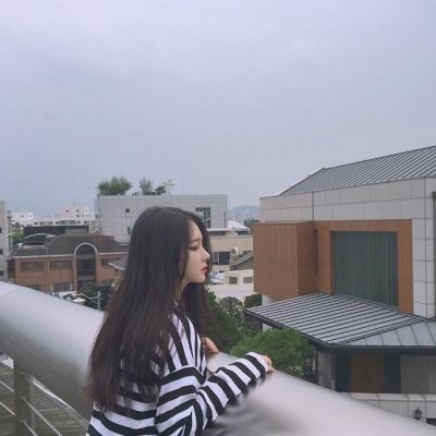 微信女生唯美淡雅忧伤侧脸高清头像