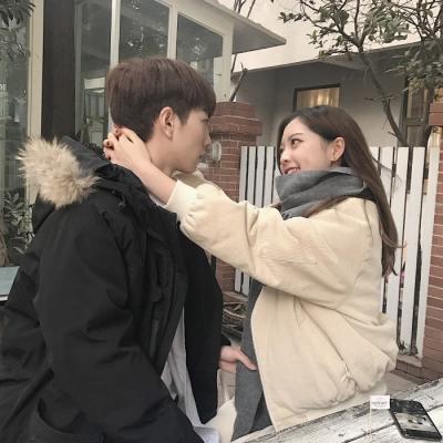 微信唯美高清一左一右真人情侣头像