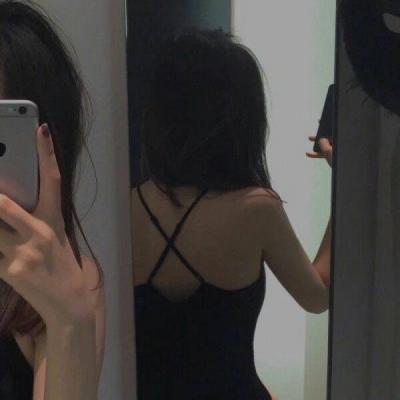 污污的部位性感头像女