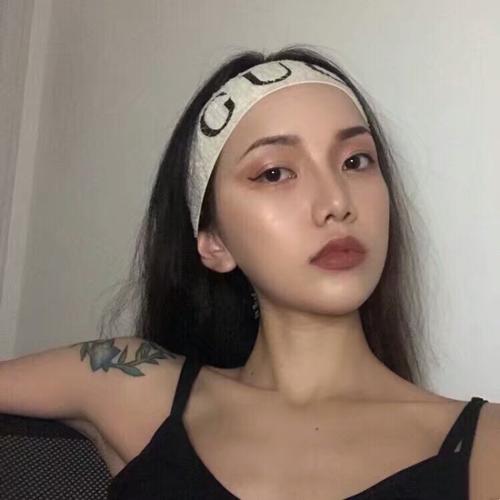 污污的部位性感头像女