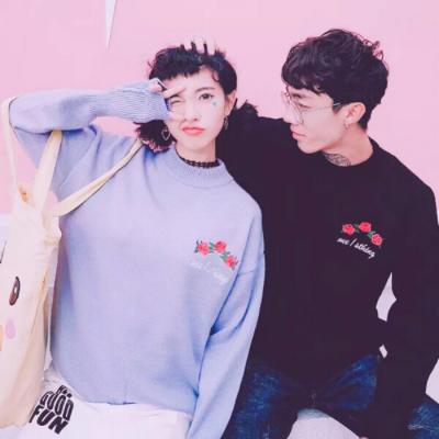 微信两张一组双人唯美情侣头像