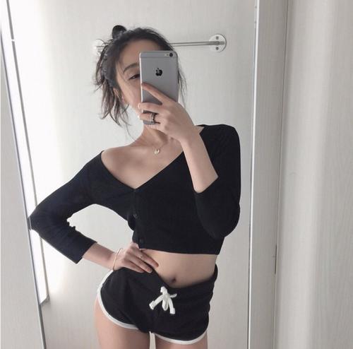 污污的部位性感头像女