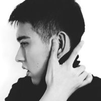 微信帅气男生黑白头像