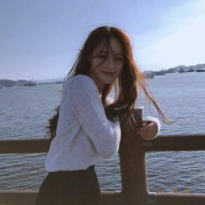 蓝色系清新高清微信头像女