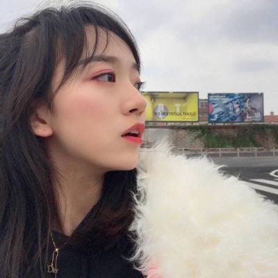 女大学生微信头像