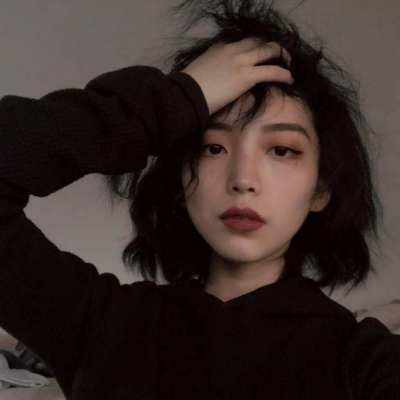 坏坏的酷酷的真人女生微信头像
